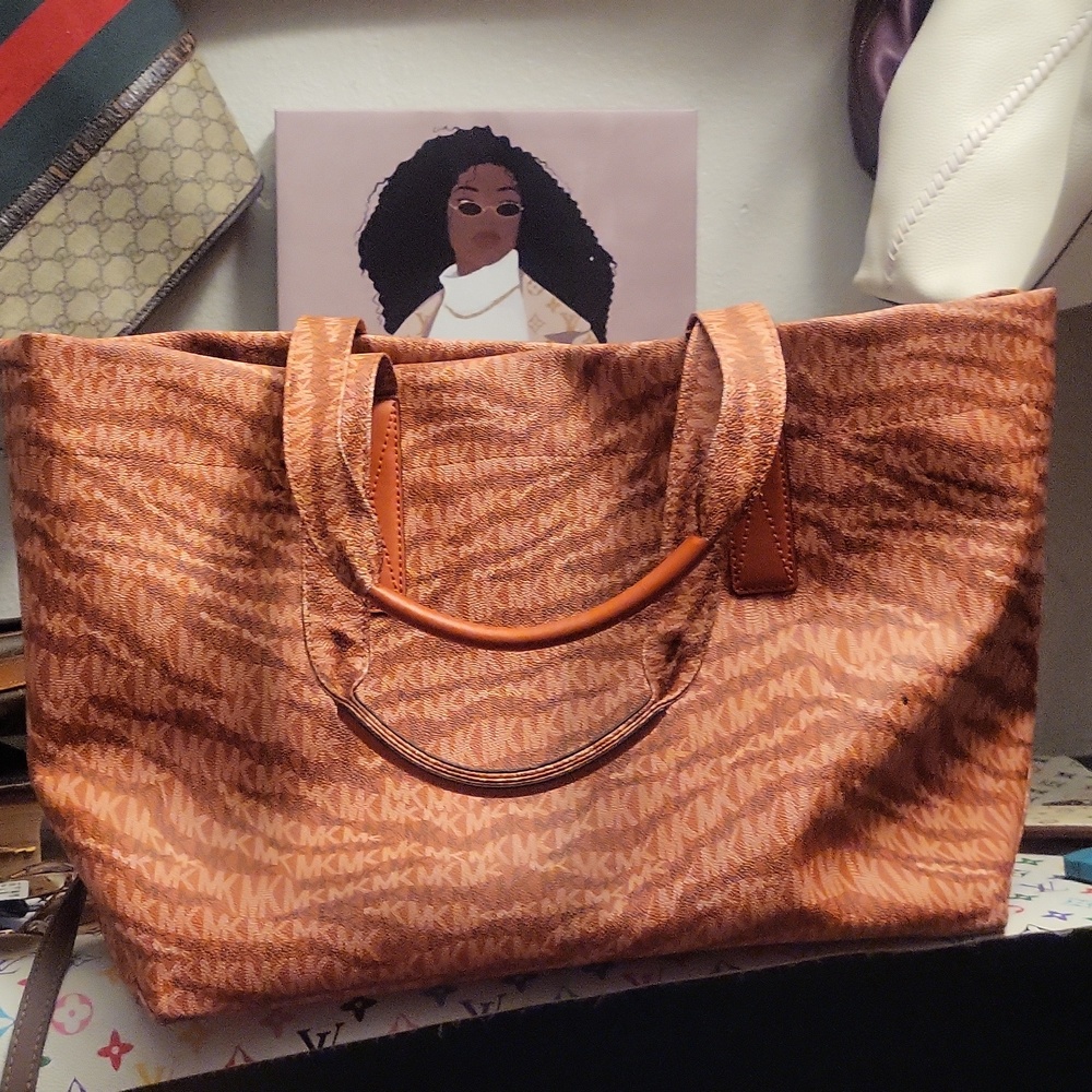 Michael Kors tote bag